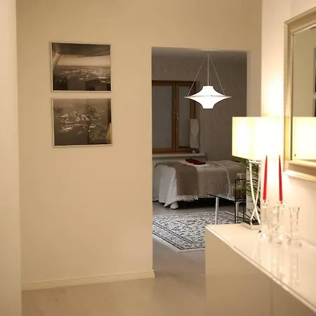 Borealis Near Center, Free Onsite Parking, Wifi
